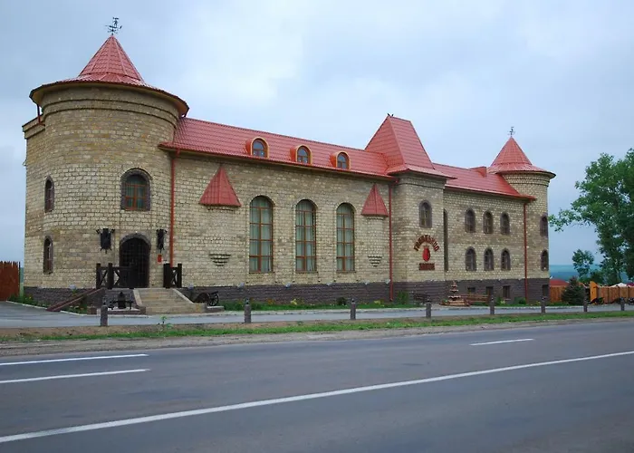 Готельно-ресторанний комплекс  Галицький замок Тернопіль